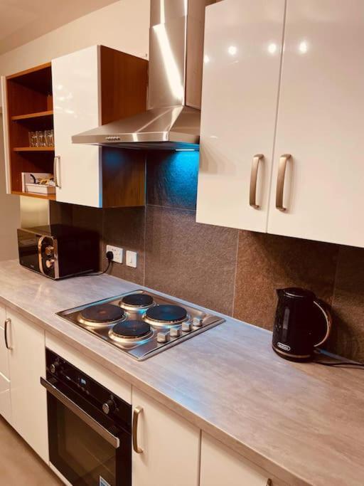 Luxury Suite 3 Bed Apartment Sleeps 6-8 Blackpool Zewnętrze zdjęcie