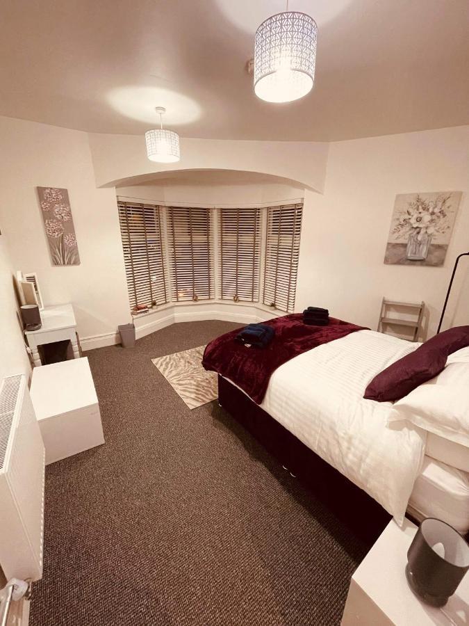 Luxury Suite 3 Bed Apartment Sleeps 6-8 Blackpool Zewnętrze zdjęcie
