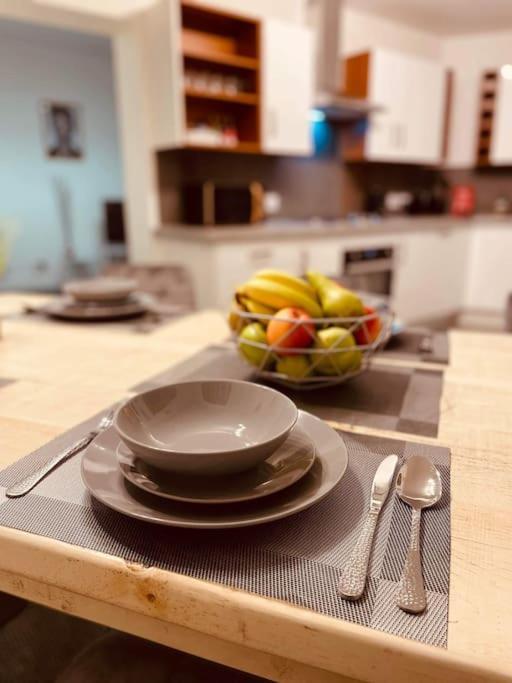 Luxury Suite 3 Bed Apartment Sleeps 6-8 Blackpool Zewnętrze zdjęcie